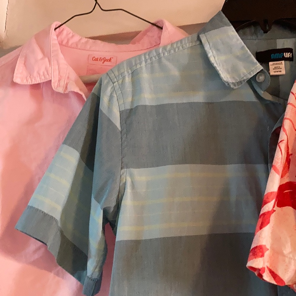 3 button downs - Picture 2 of 3